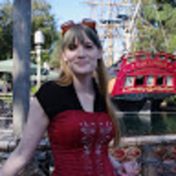 Meet your Posher, Kelly - Picture 1 of 1